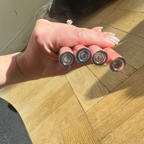 Kylie Matte Lip Gloss Bundle - Picture 3 of 4